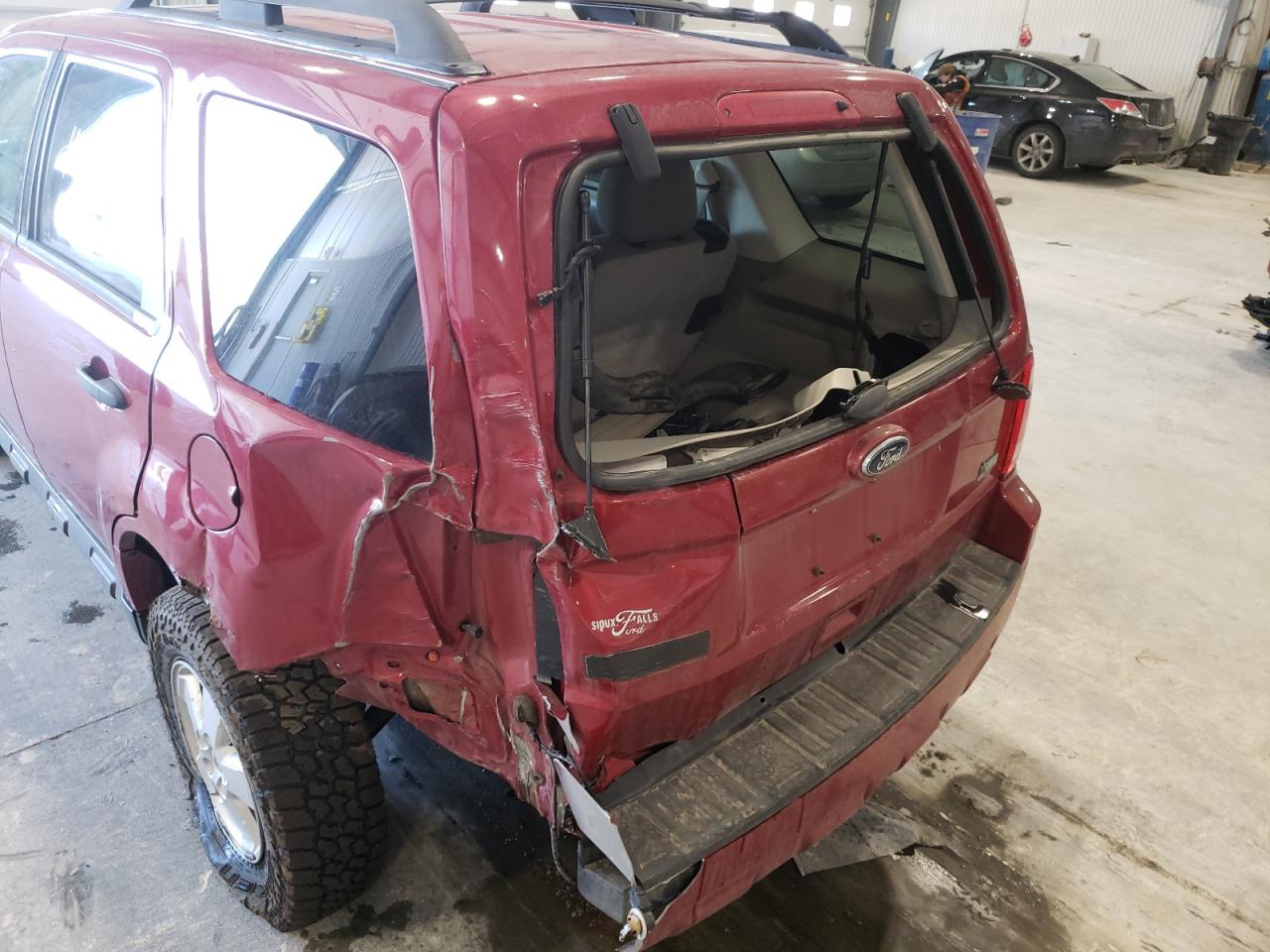 Photo 9 from auction – 2011 FORD ESCAPE XLT with VIN 1FMCU9DG3BKB14199