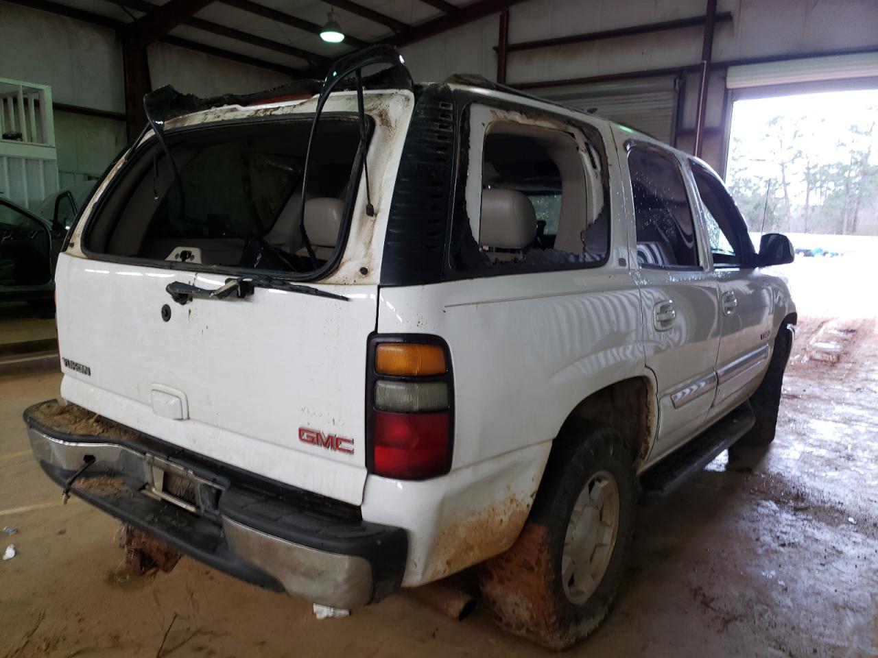 Photo 4 from auction – 2005 GMC YUKON with VIN 1GKEC13T45R227482