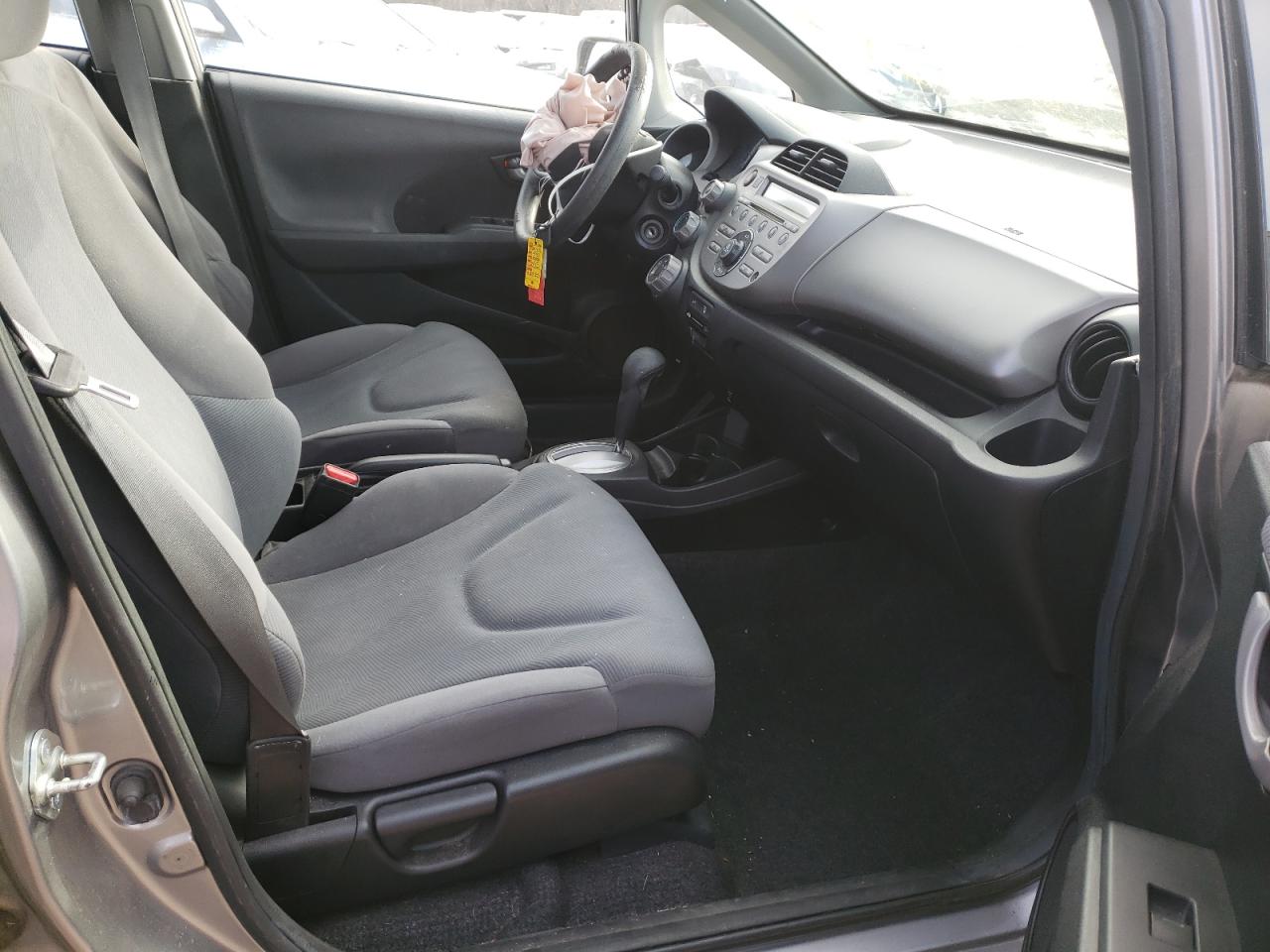 Photo 5 from auction – 2010 HONDA FIT with VIN JHMGE8H25AC003351