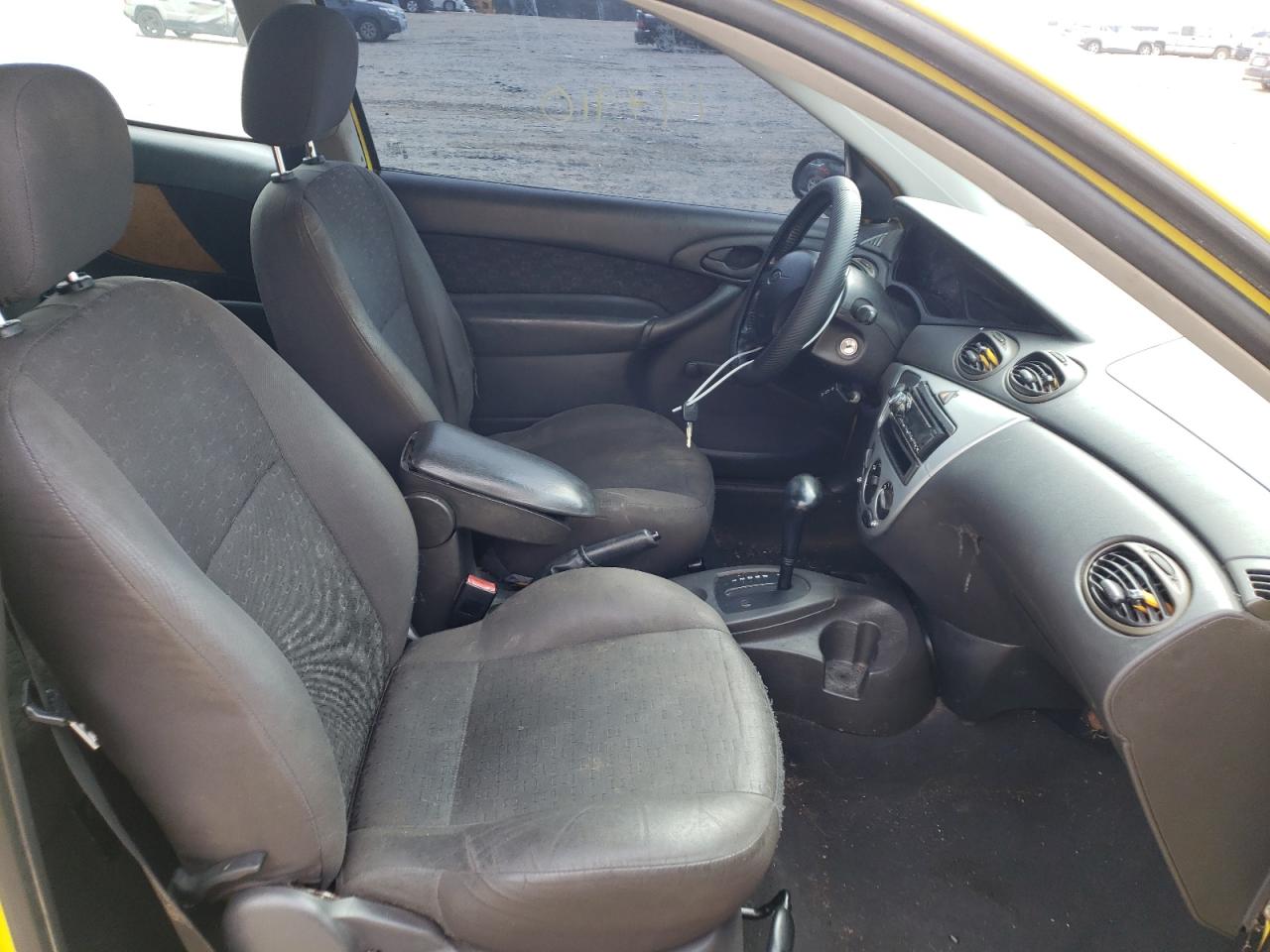 Photo 5 from auction – 2003 FORD FOCUS ZX3 with VIN 3FAFP31383R190995