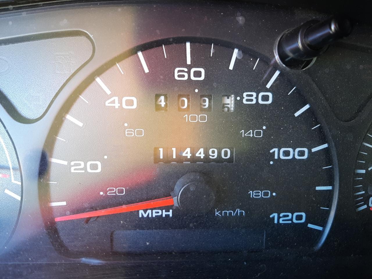 Photo 8 from auction – 2001 FORD TAURUS SEL with VIN 1FAHP56S41G279391