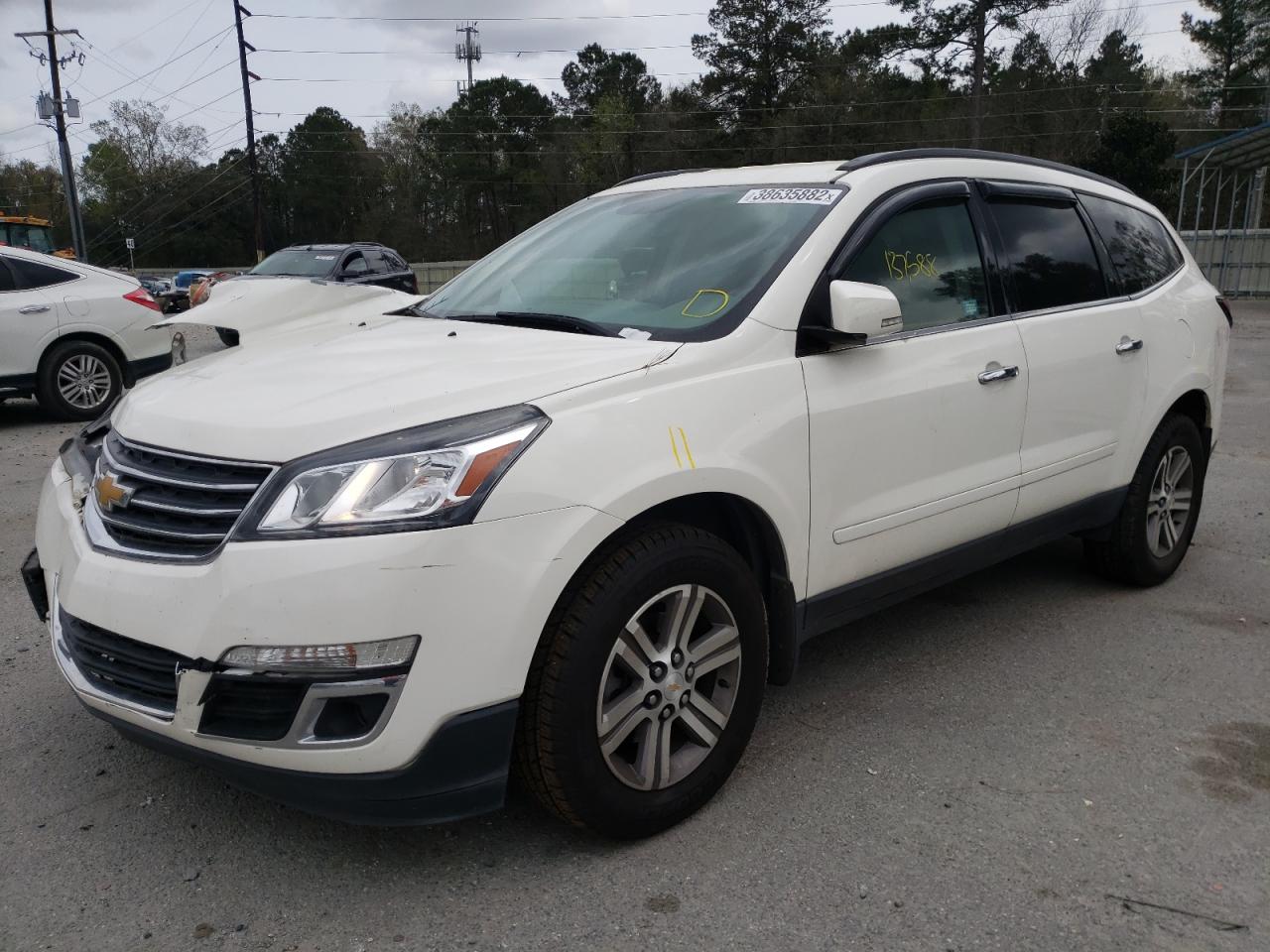Photo 2 from auction – 2015 CHEVROLET TRAVERSE L with VIN 1GNKRGKD7FJ136238