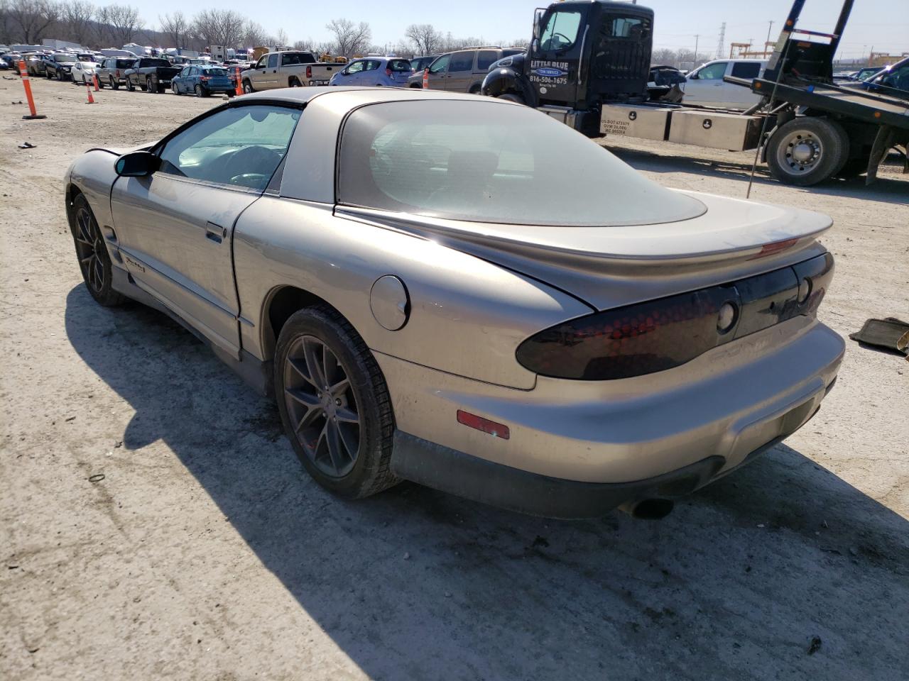 Photo 3 from auction – 2001 PONTIAC FIREBIRD with VIN 2G2FS22K612109100