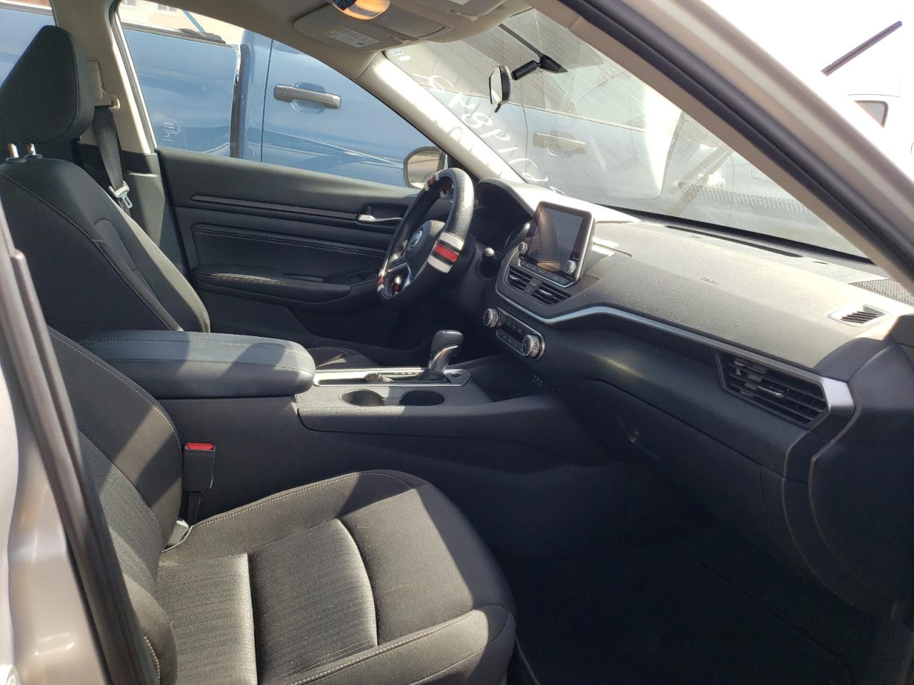 Photo 5 from auction – 2020 NISSAN ALTIMA S with VIN 1N4BL4BV2LC187444