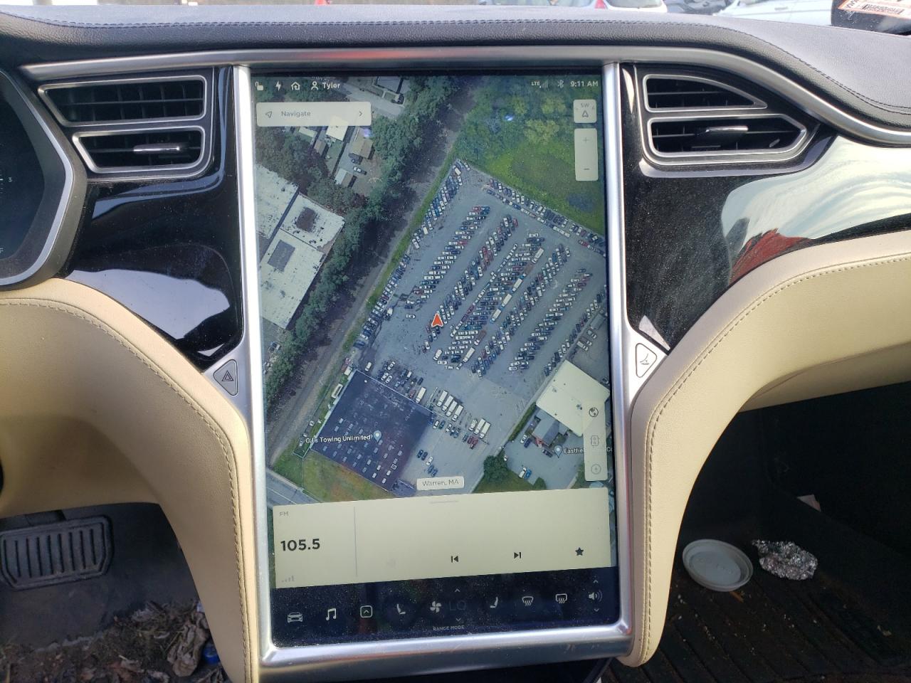 Photo 9 from auction – 2014 TESLA MODEL S with VIN 5YJSA1H12EFP41820