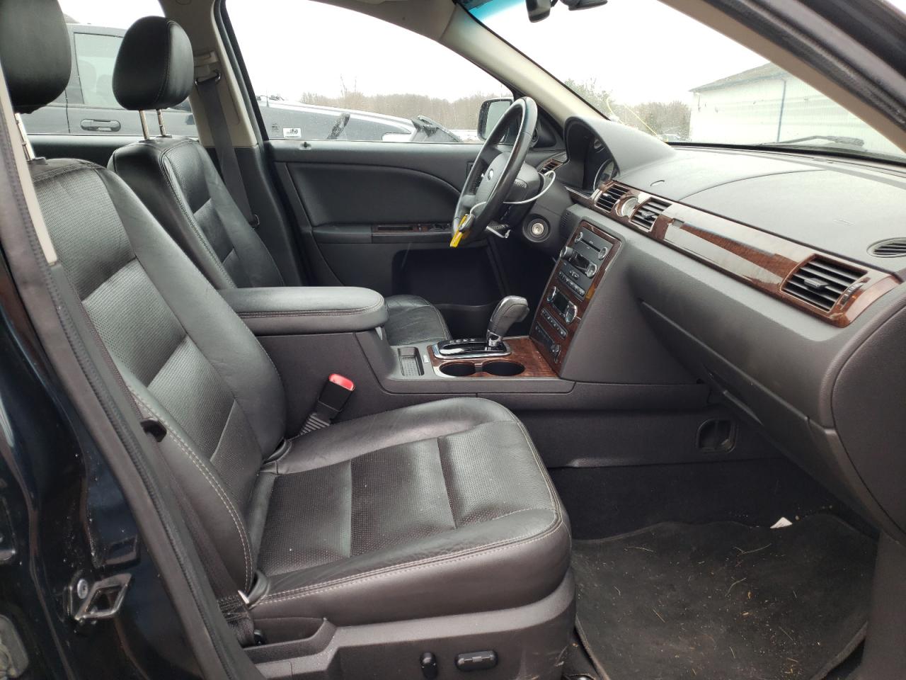 Photo 5 from auction – 2008 FORD TAURUS LIM with VIN 1FAHP25WX8G159110