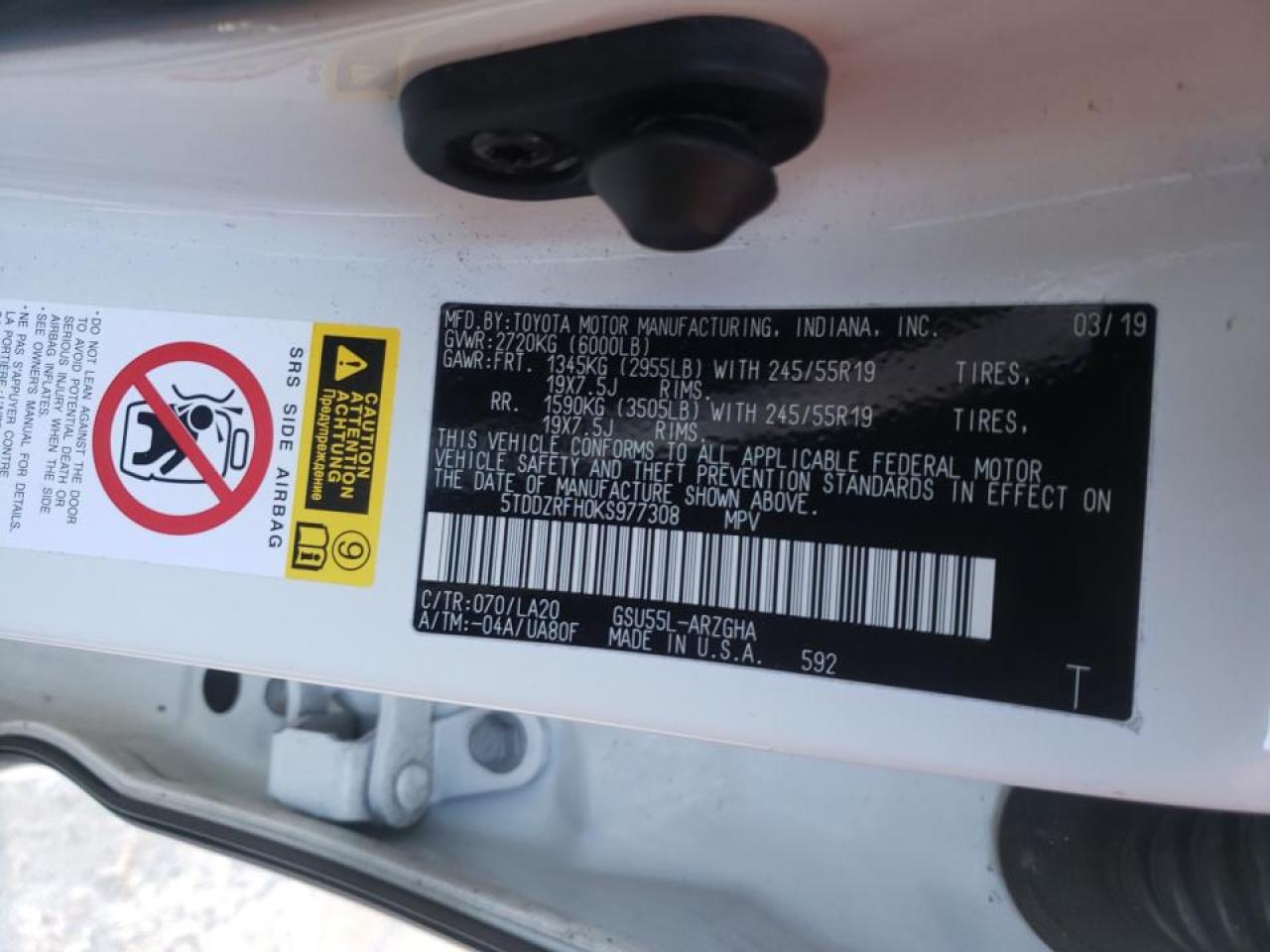 Photo 10 from auction – 2019 TOYOTA HIGHLANDER with VIN 5TDDZRFH0KS977308
