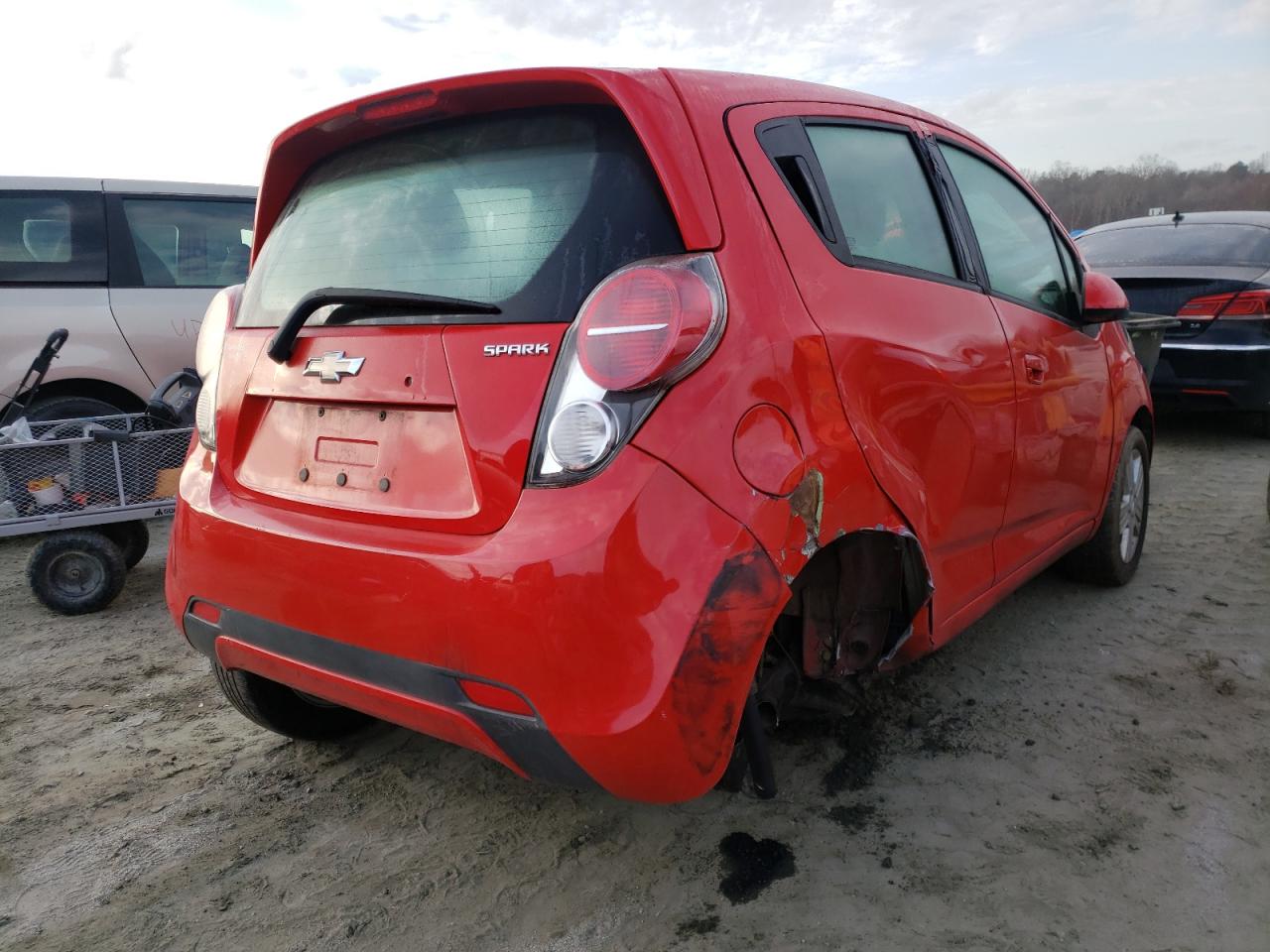 Photo 4 from auction – 2014 CHEVROLET SPARK 1LT with VIN KL8CD6S9XEC554967