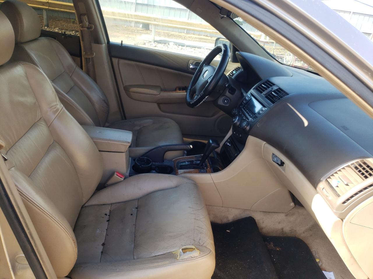 Photo 5 from auction – 2004 HONDA ACCORD EX with VIN JHMCM56814C014746