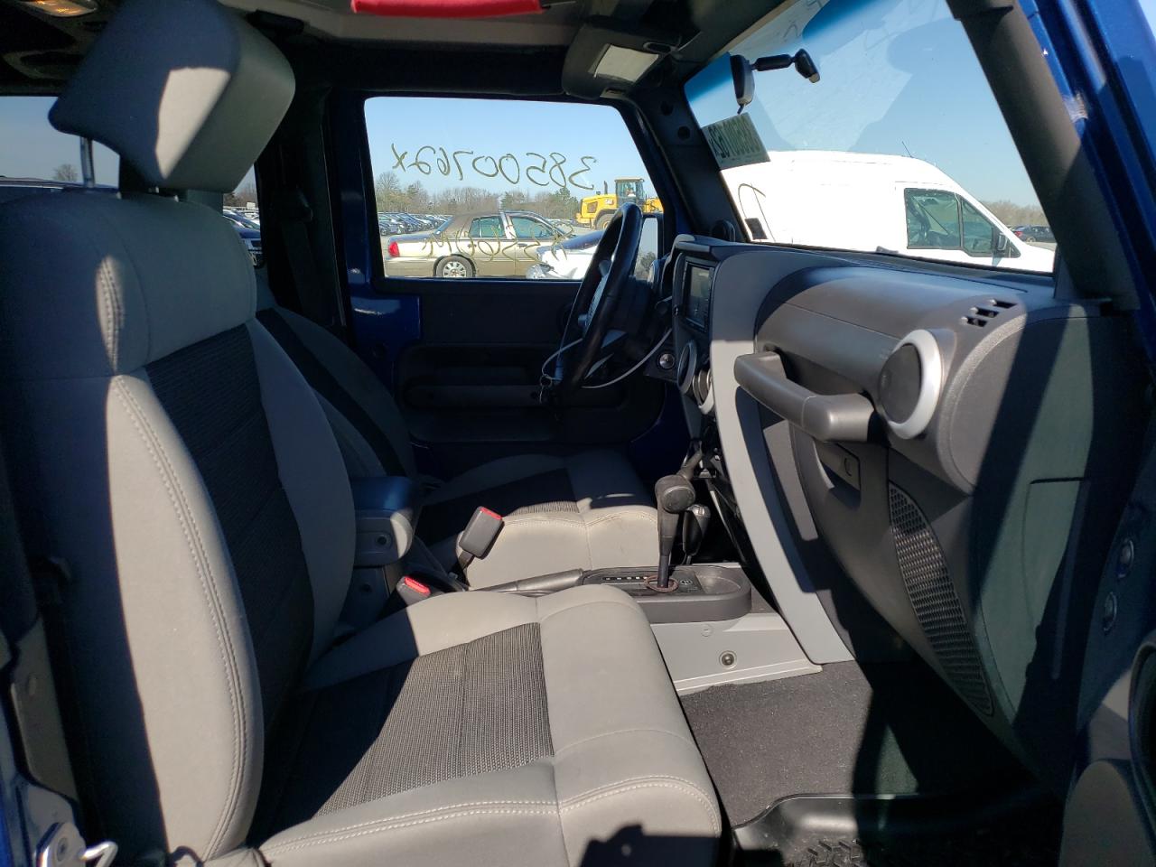 Photo 5 from auction – 2010 JEEP WRANGLER S with VIN 1J4AA5D18AL104506