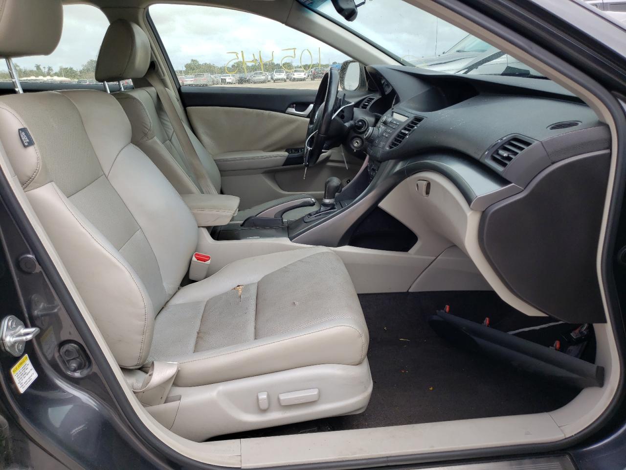 Photo 5 from auction – 2013 ACURA TSX TECH with VIN JH4CU2F69DC006097