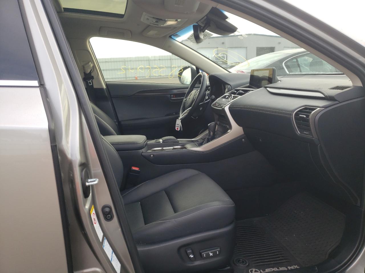 Photo 5 from auction – 2019 LEXUS NX 300H with VIN JTJBJRBZ0K2114381