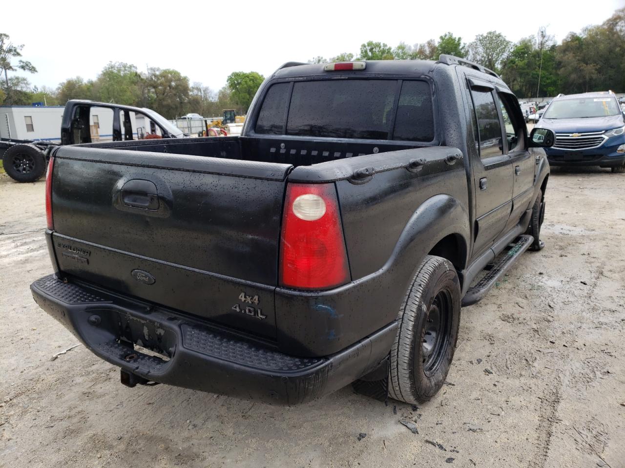 Photo 4 from auction – 2002 FORD EXPLORER S with VIN 1FMZU67E62UB18576