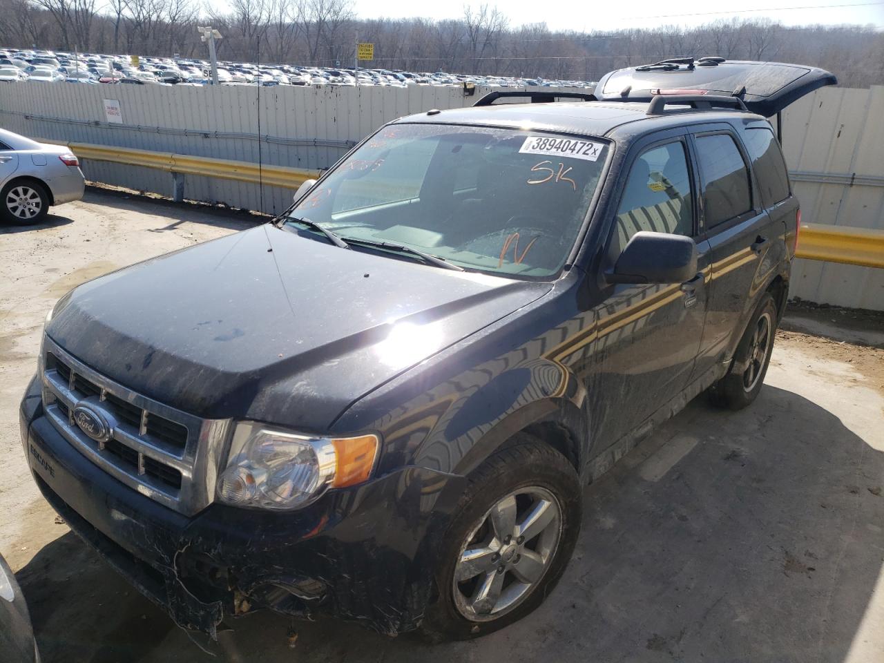 Photo 2 from auction – 2011 FORD ESCAPE XLT with VIN 1FMCU9DG6BKA80615