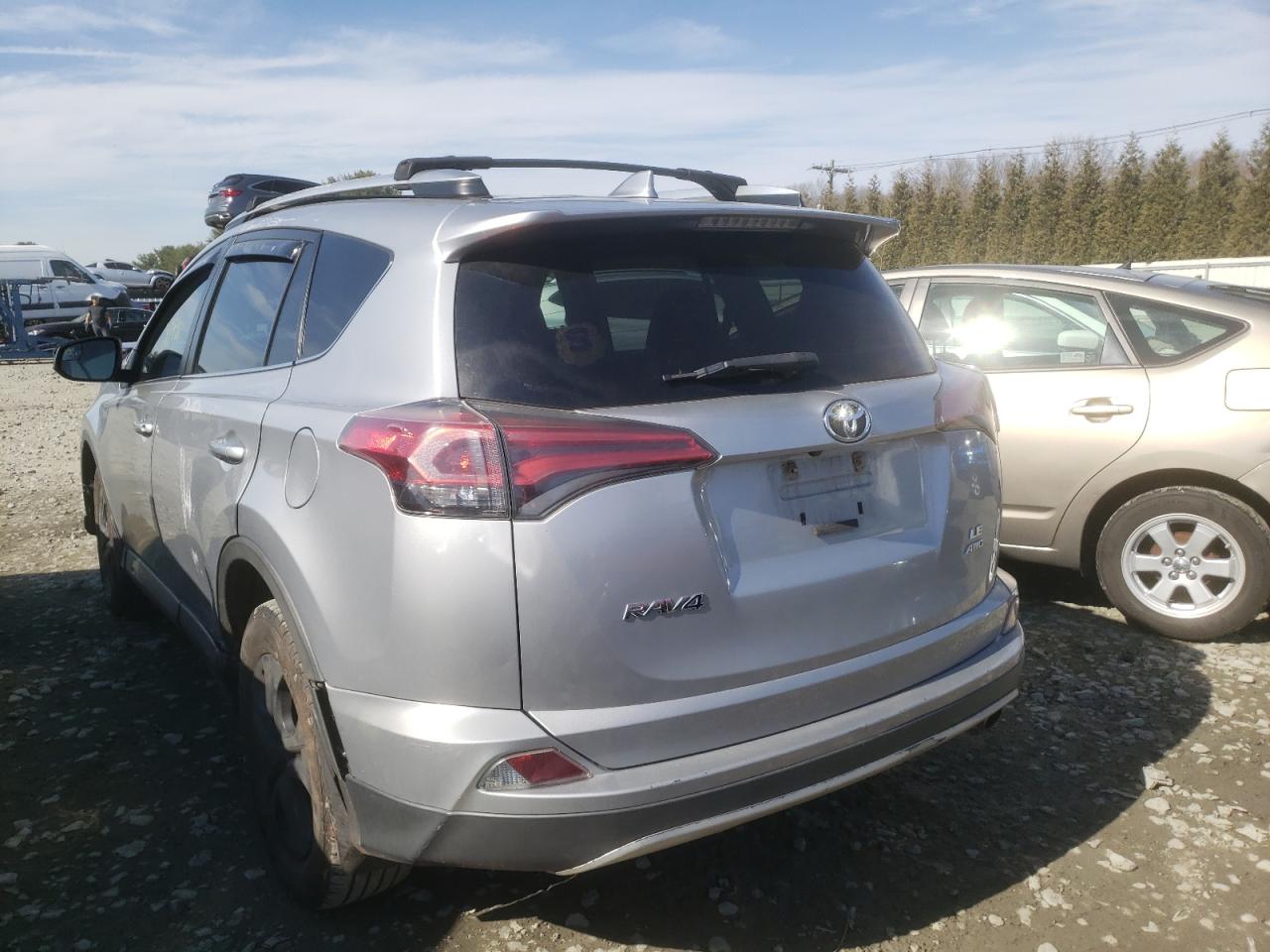 Photo 3 from auction – 2016 TOYOTA RAV4 LE with VIN 2T3BFREVXGW451118