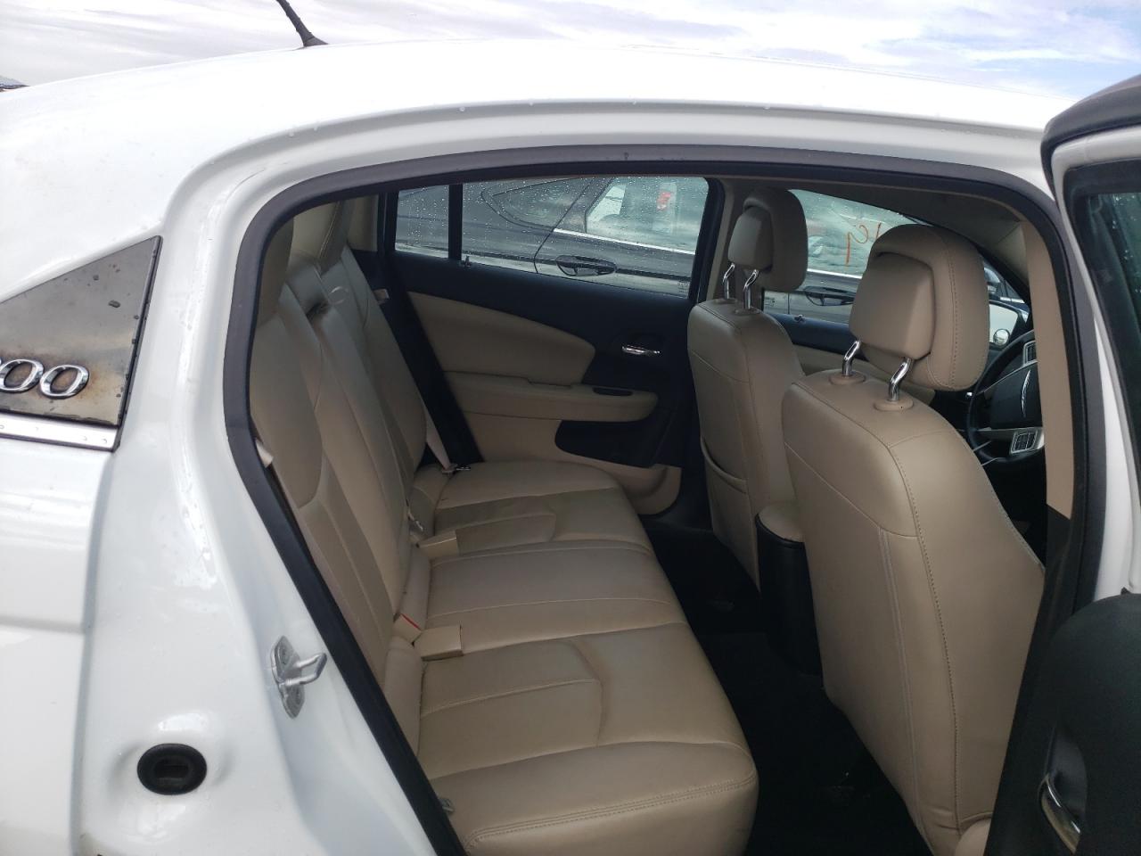 Photo 6 from auction – 2013 CHRYSLER 200 LIMITE with VIN 1C3CCBCGXDN524892