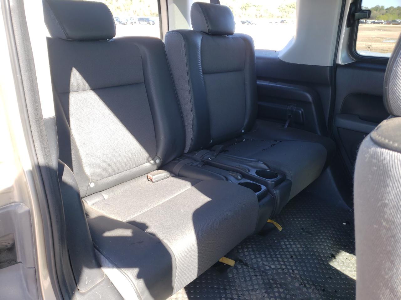 Photo 6 from auction – 2004 HONDA ELEMENT EX with VIN 5J6YH28614L034219