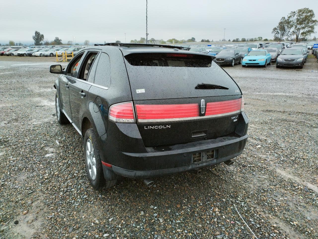 Photo 3 from auction – 2007 LINCOLN MKX with VIN 2LMDU88C67BJ26083