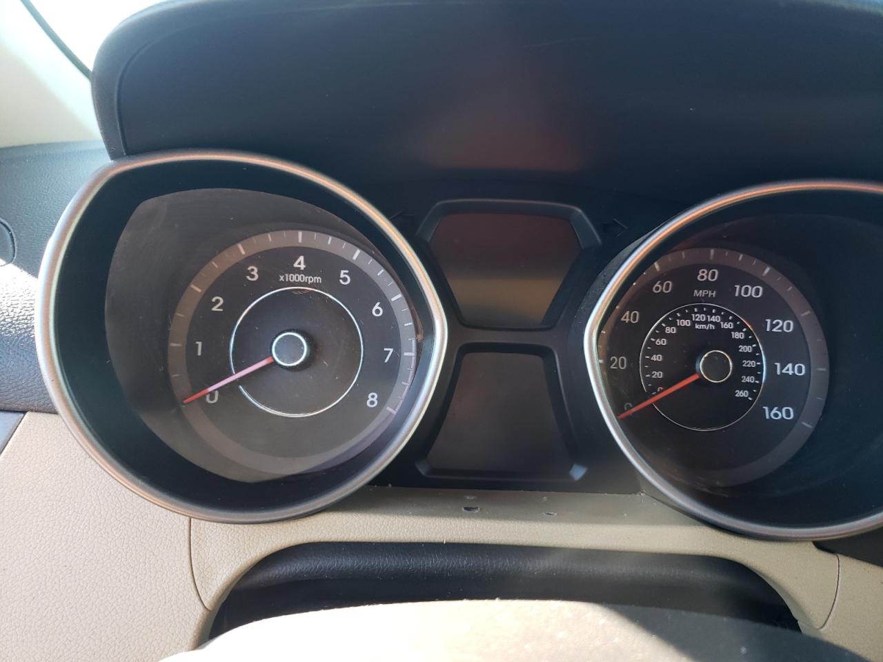 Photo 9 from auction – 2012 HYUNDAI ELANTRA GL with VIN 5NPDH4AE5CH131850