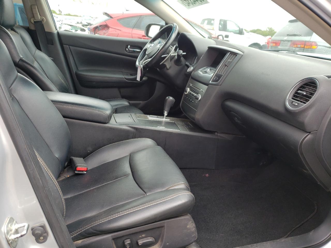 Photo 5 from auction – 2011 NISSAN MAXIMA S with VIN 1N4AA5AP4BC866267