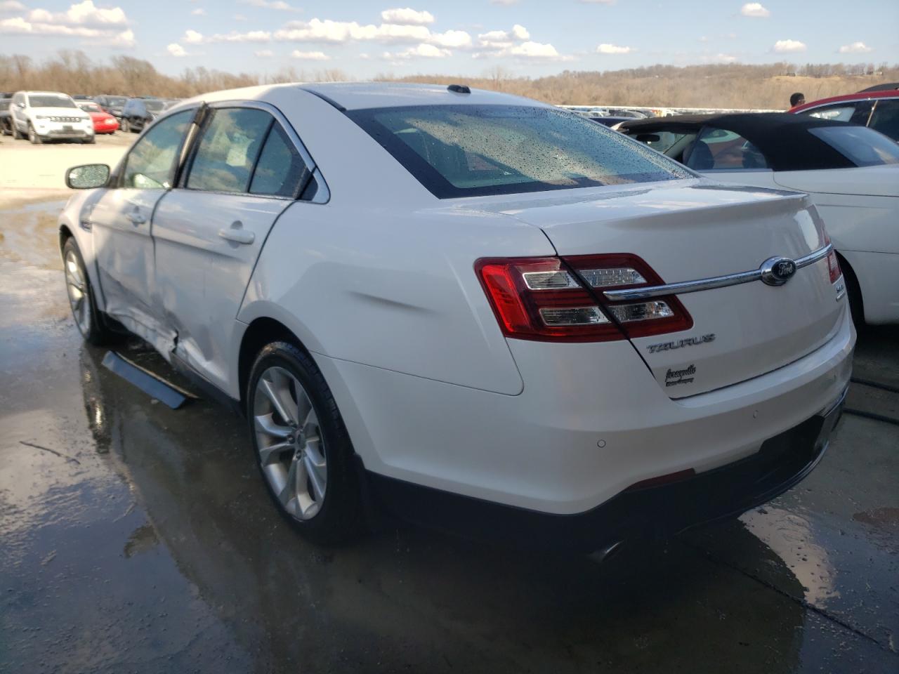 Photo 3 from auction – 2013 FORD TAURUS SEL with VIN 1FAHP2E80DG220525