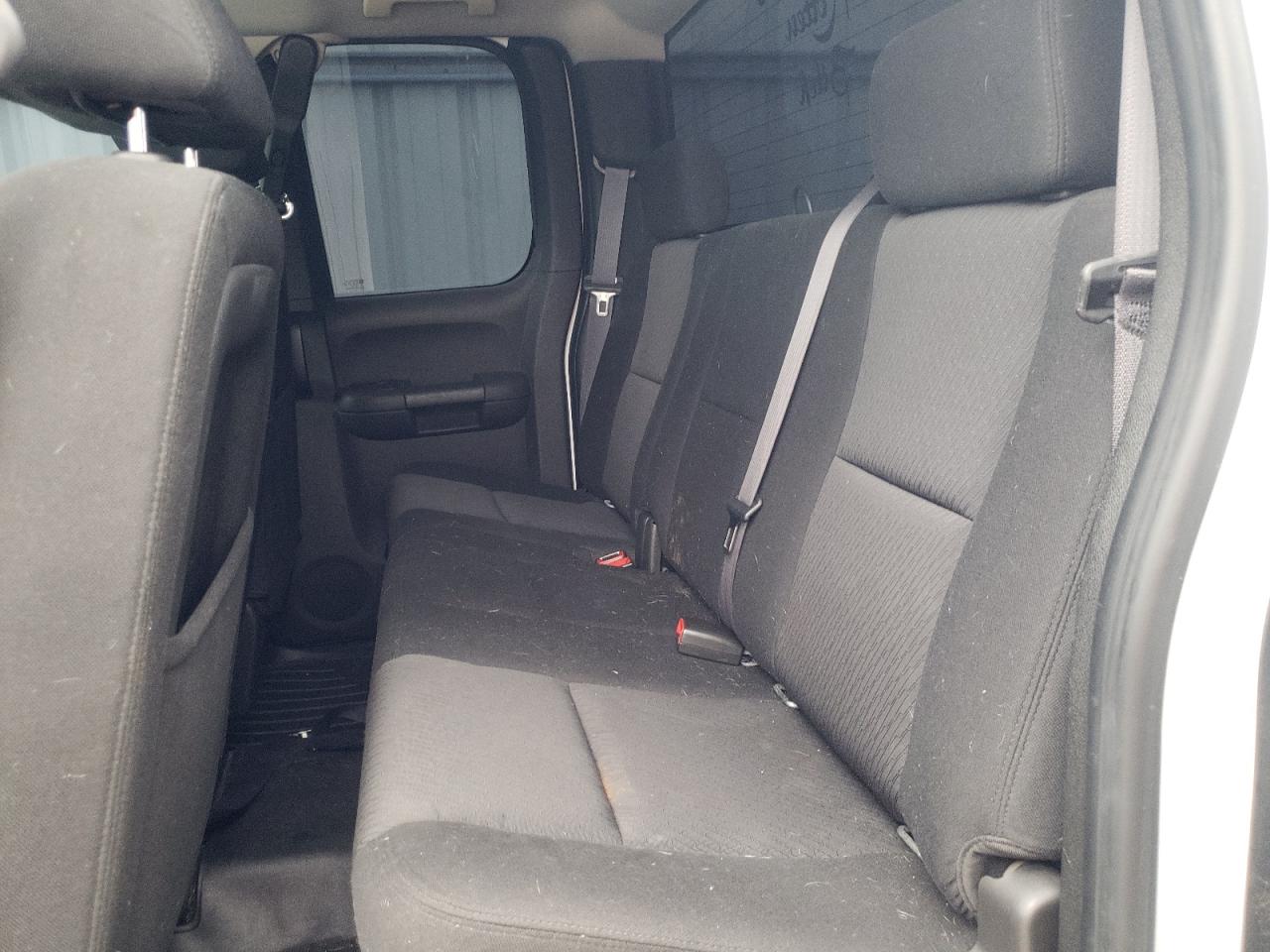 Photo 6 from auction – 2011 GMC SIERRA C15 with VIN 1GTR1VE07BZ170574