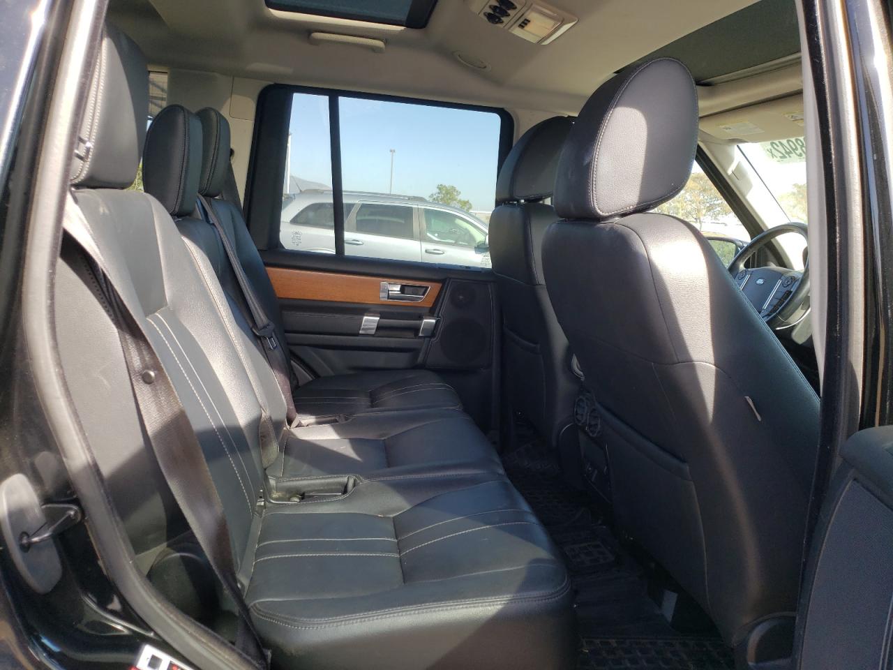 Photo 6 from auction – 2013 LAND ROVER LR4 HSE with VIN SALAG2D47DA656651