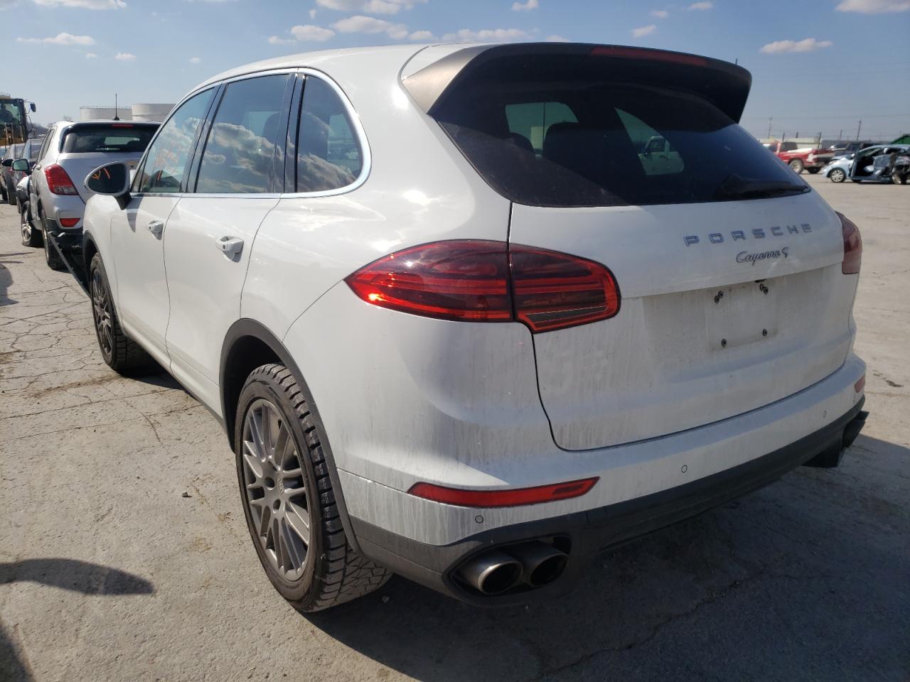 Photo 3 from auction – 2017 PORSCHE CAYENNE S with VIN WP1AB2A26HLA51621