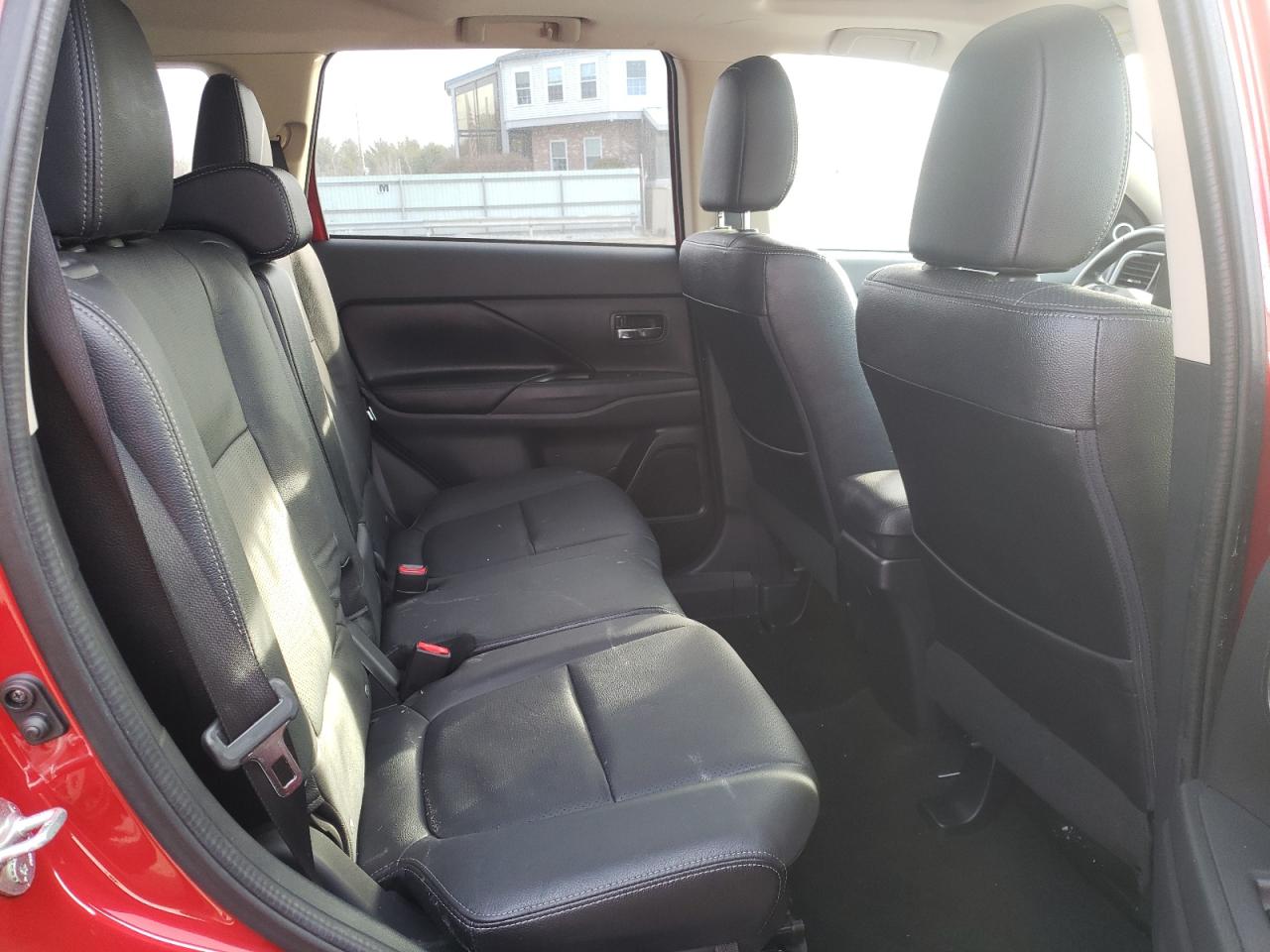 Photo 6 from auction – 2017 MITSUBISHI OUTLANDER with VIN JA4JZ4AXXHZ055733