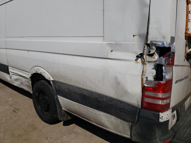 Photo 9 from auction – 2016 MERCEDES-BENZ SPRINTER 2 with VIN WD3PE8DD8GP325227