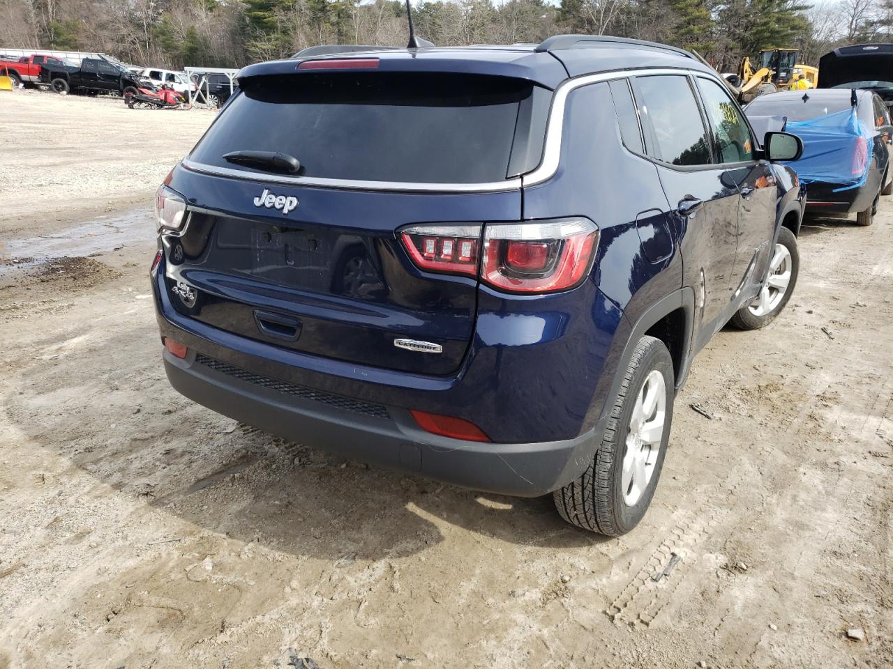 Фото 4 с аукциона – 2020 JEEP COMPASS LA с VIN 3C4NJDBB5LT197540