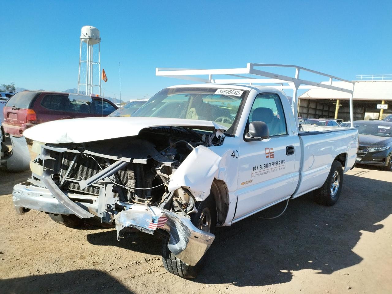 Photo 2 from auction – 2002 CHEVROLET SILVERADO with VIN 1GCEC14W82Z261196