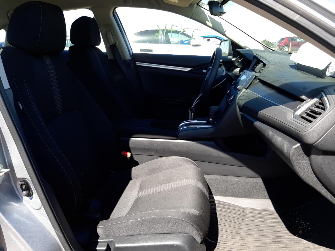 Photo 5 from auction – 2020 HONDA CIVIC LX with VIN 2HGFC2F63LH534281