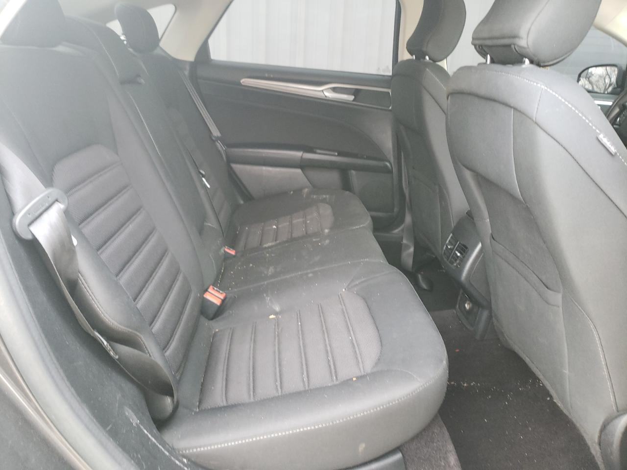 Photo 6 from auction – 2017 FORD FUSION SE with VIN 3FA6P0H74HR221335