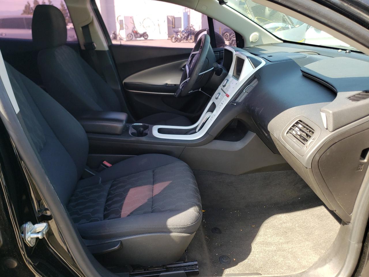 Photo 5 from auction – 2012 CHEVROLET VOLT with VIN 1G1RE6E47CU123355