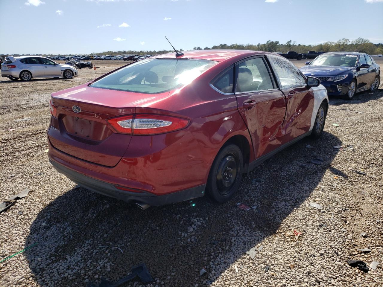 Photo 4 from auction – 2015 FORD FUSION S with VIN 3FA6P0G71FR261452