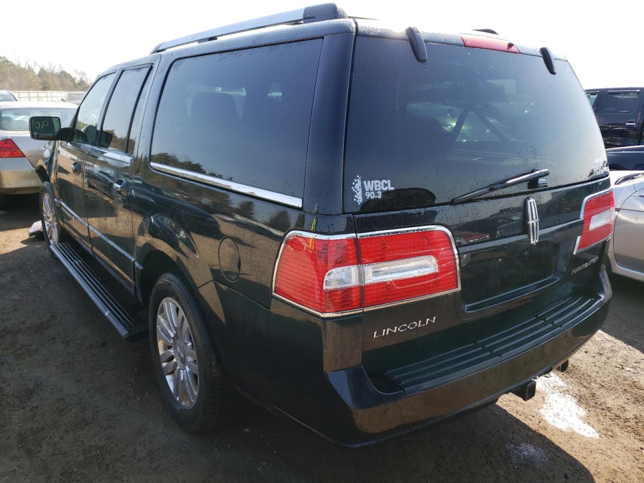 Photo 3 from auction – 2011 LINCOLN NAVIGATOR with VIN 5LMJJ3J52BEJ06400