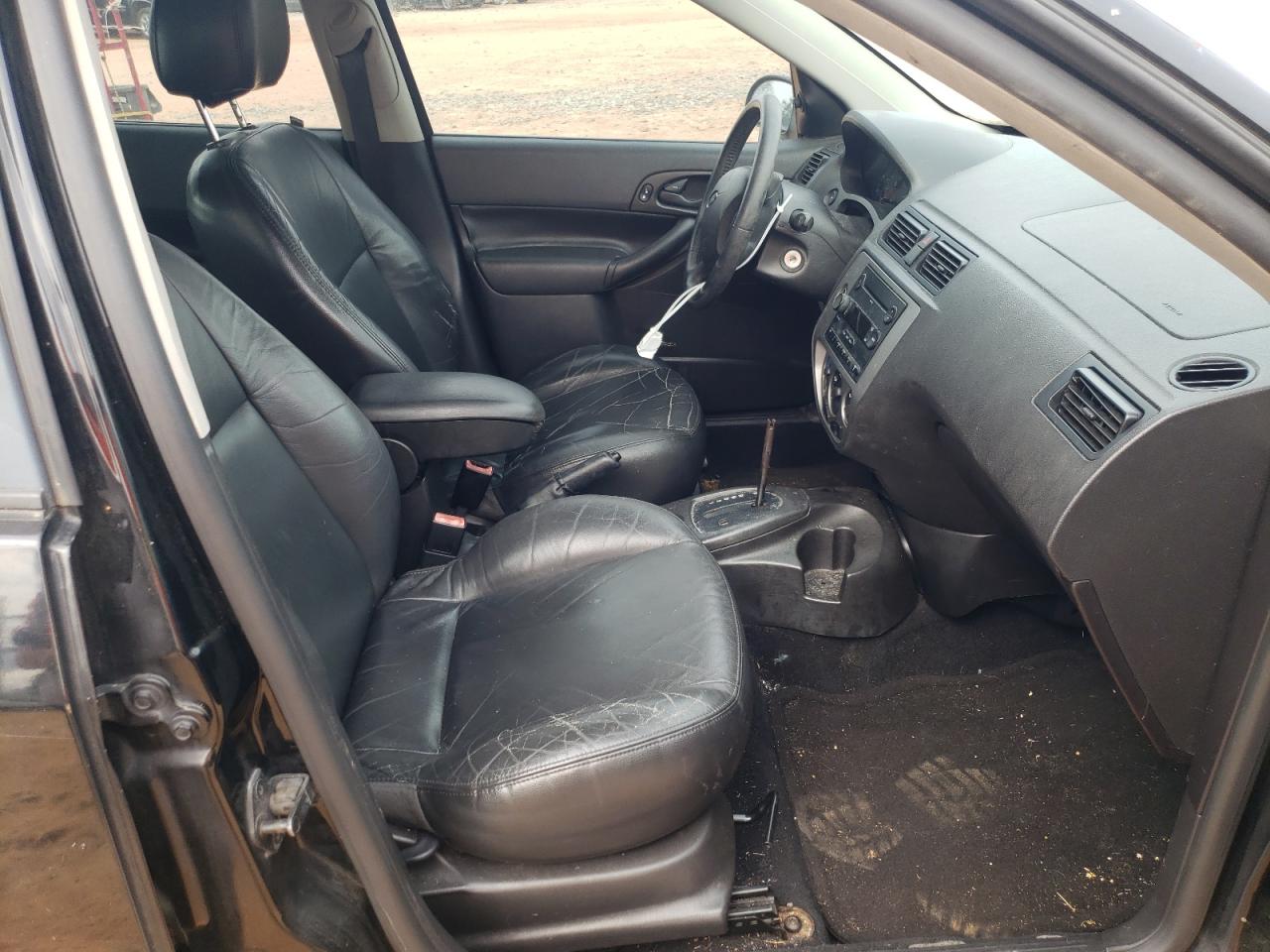Photo 5 from auction – 2006 FORD FOCUS ZX5 with VIN 1FAHP37N16W244026