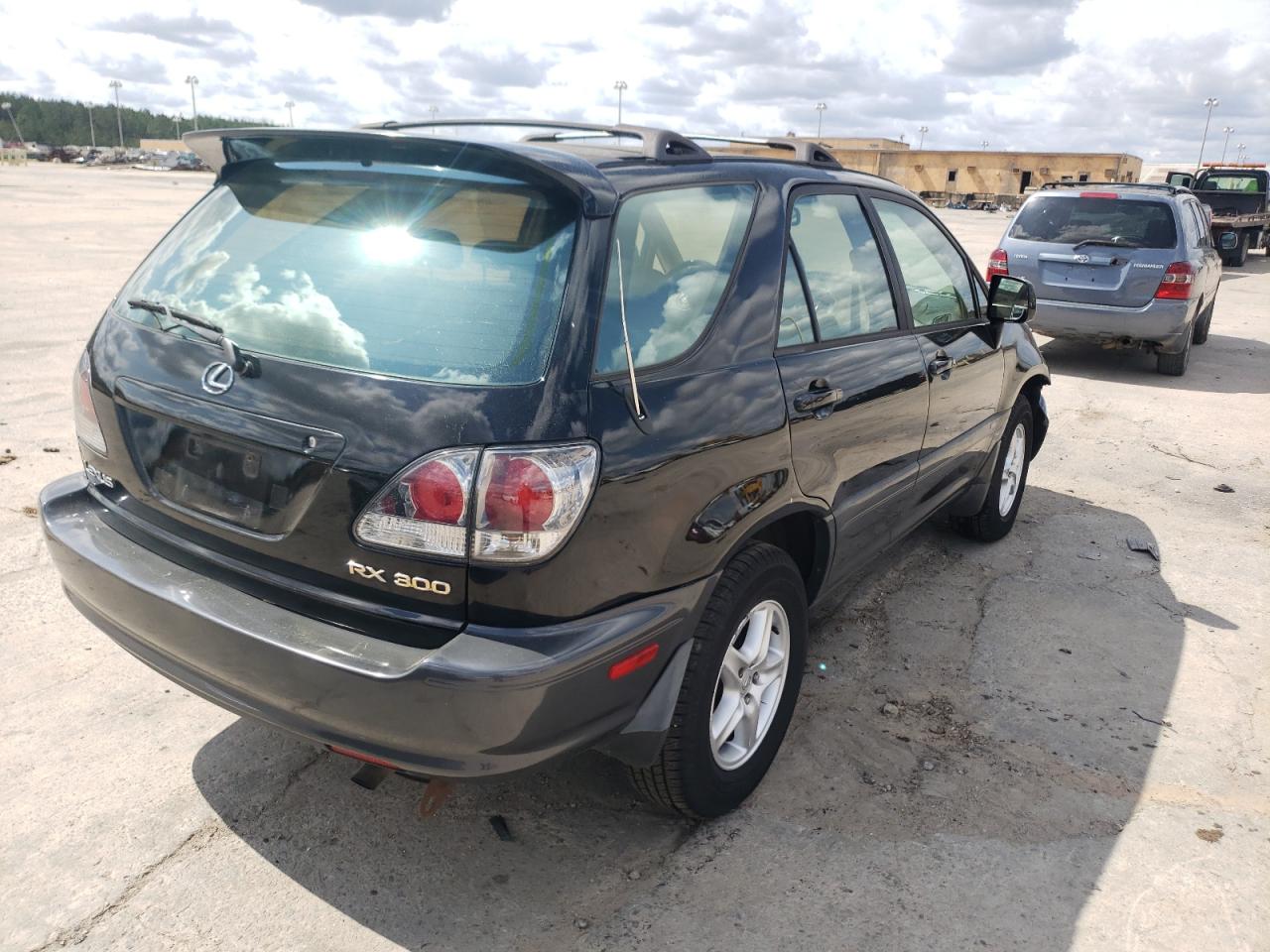 Photo 4 from auction – 2001 LEXUS RX 300 with VIN JTJHF10U710217537