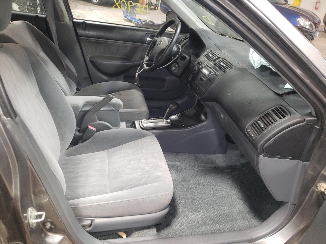 Photo 5 from auction – 2005 HONDA CIVIC LX with VIN 2HGES16545H633971
