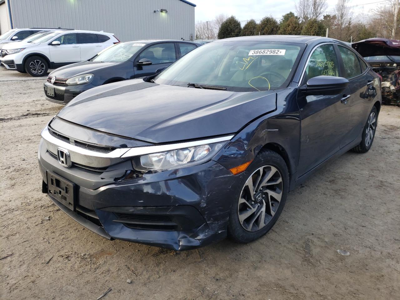 Photo 2 from auction – 2016 HONDA CIVIC EX with VIN 19XFC2F79GE247813