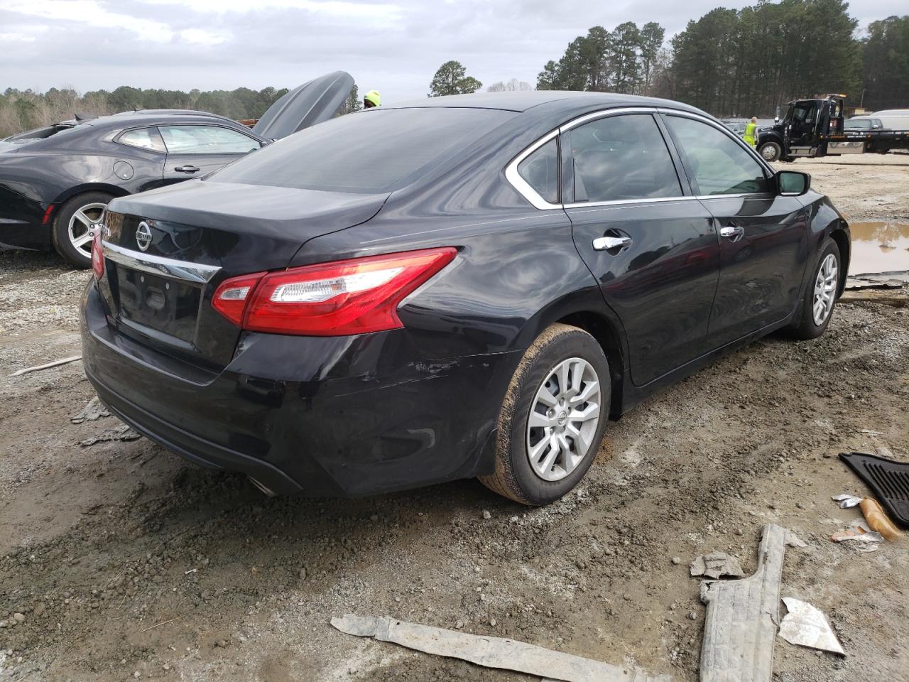Photo 4 from auction – 2017 NISSAN ALTIMA 2.5 with VIN 1N4AL3AP9HC241483