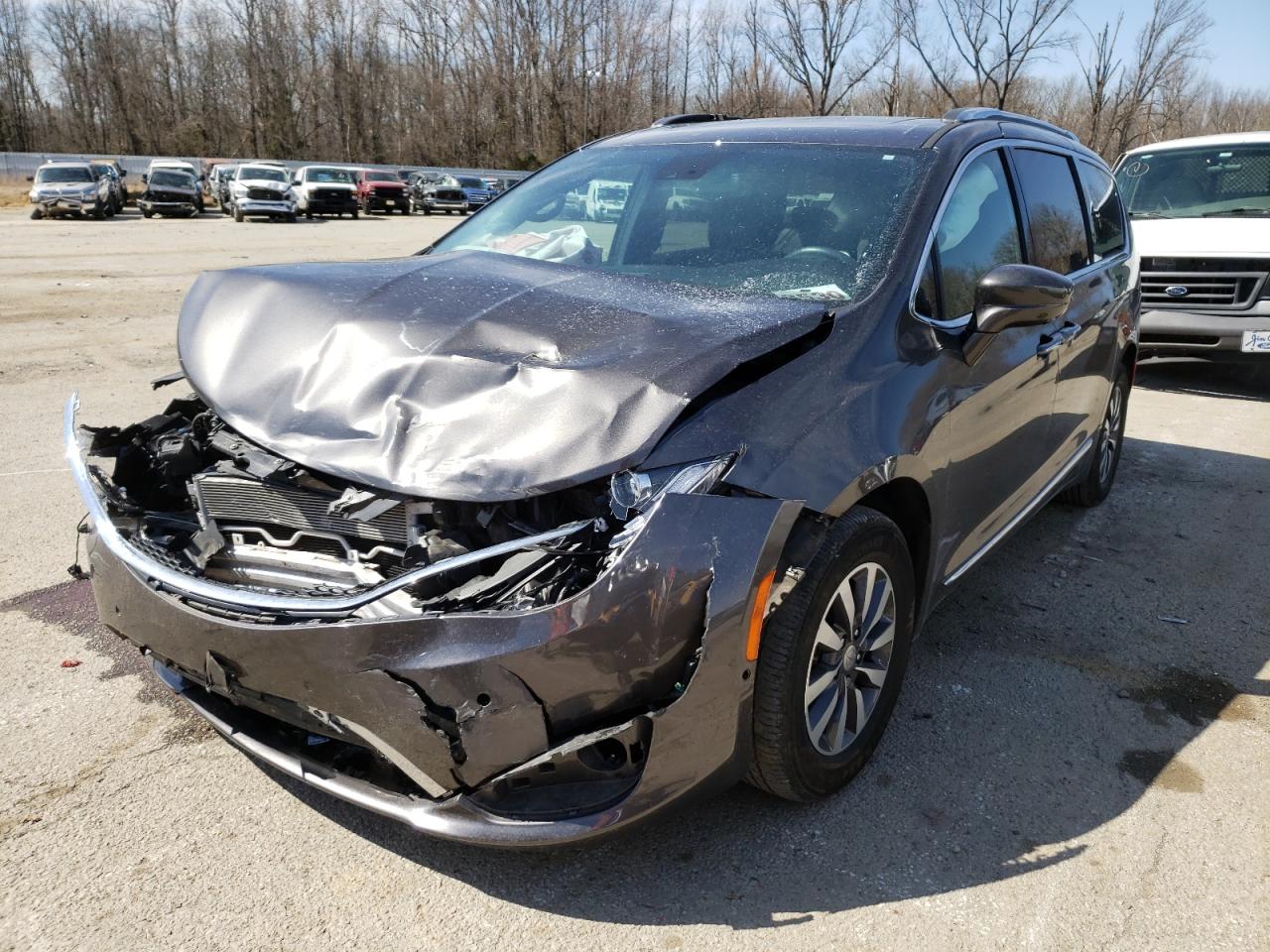 Photo 2 from auction – 2020 CHRYSLER PACIFICA T with VIN 2C4RC1EG0LR142434