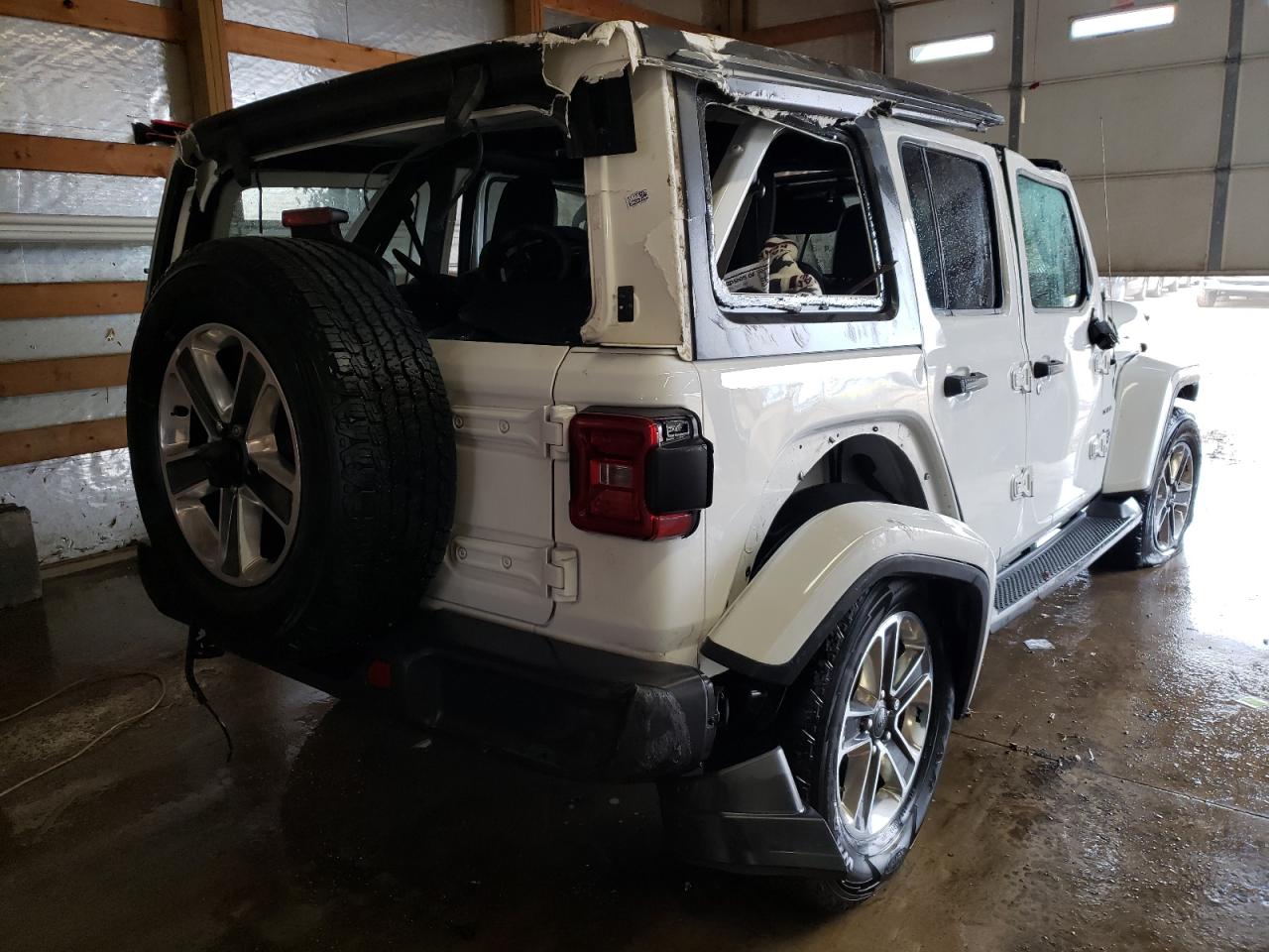 Photo 4 from auction – 2018 JEEP WRANGLER U with VIN 1C4HJXEG0JW174339