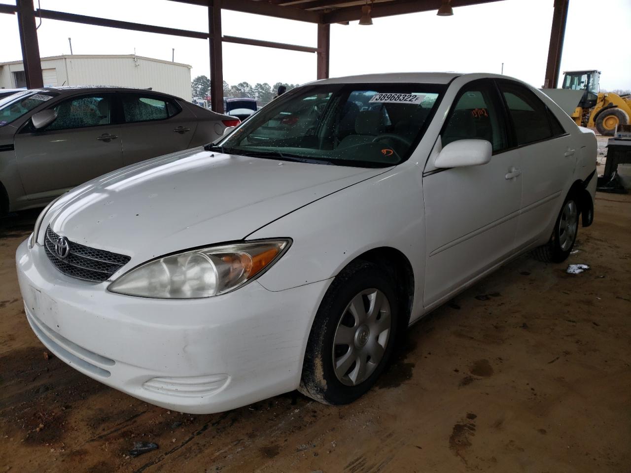 Photo 2 from auction – 2004 TOYOTA CAMRY LE with VIN 4T1BE32K14U367476