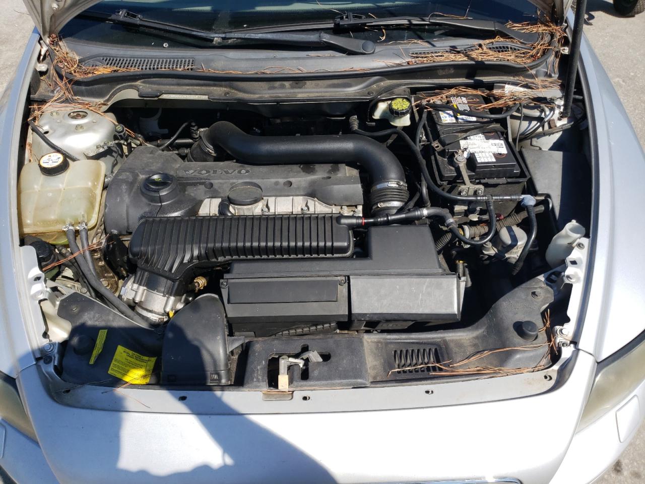 Photo 7 from auction – 2005 VOLVO S40 T5 with VIN YV1MS682952048798