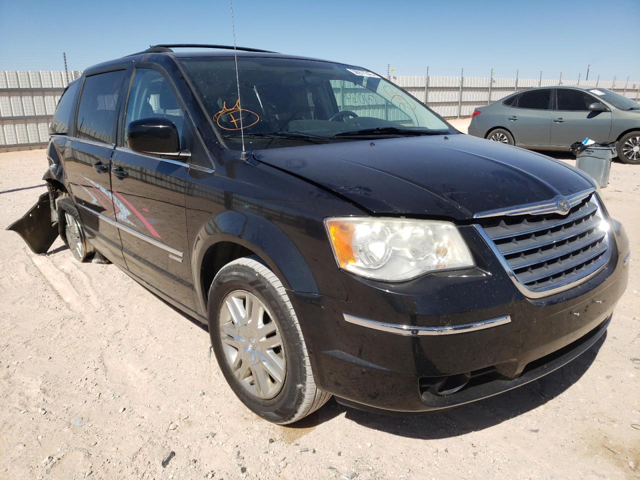 CHRYSLER TOWN & COU 2010 with VIN 2A4RR5D16AR286614 - Photo from auction