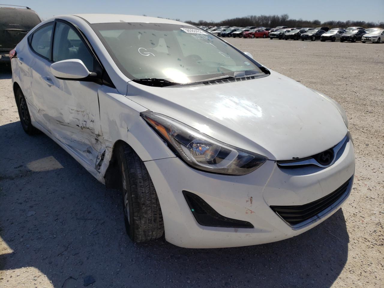 HYUNDAI ELANTRA SE 2016 with VIN 5NPDH4AE8GH754238 - Photo from auction