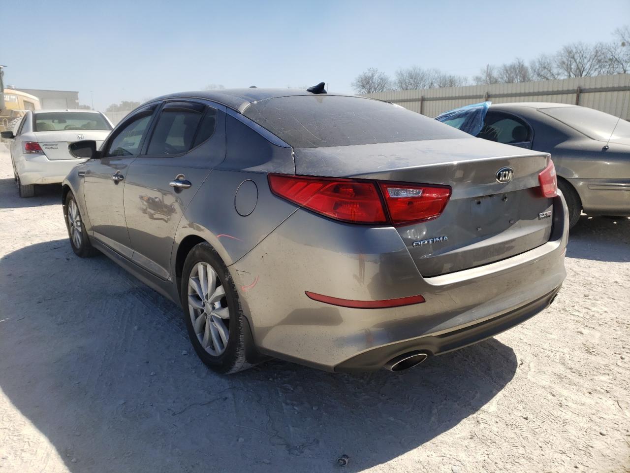 Photo 3 from auction – 2015 KIA OPTIMA EX with VIN 5XXGN4A74FG512676