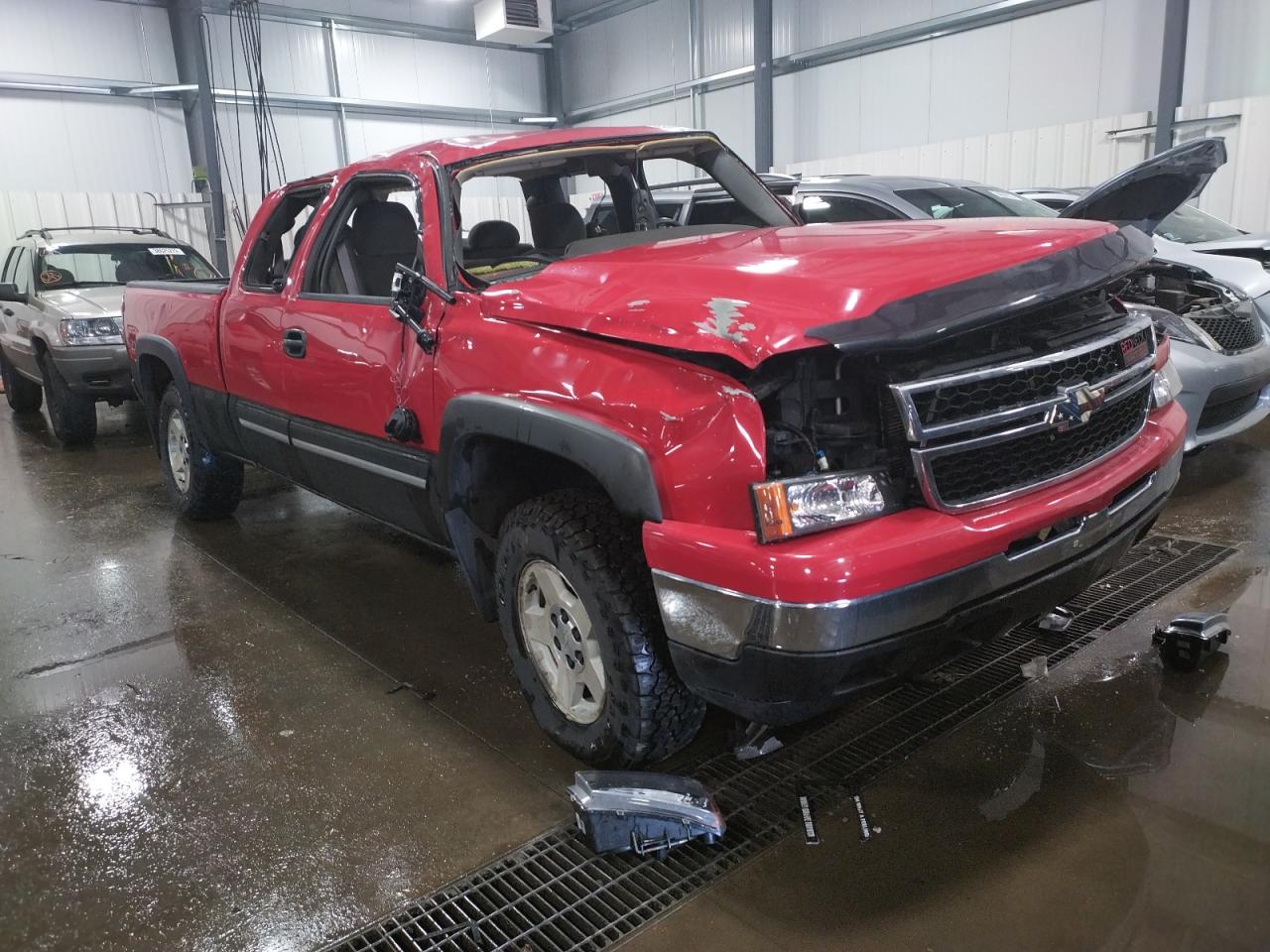 Photo 1 from auction – 2006 CHEVROLET SILVERADO with VIN 1GCEK19B06Z103689